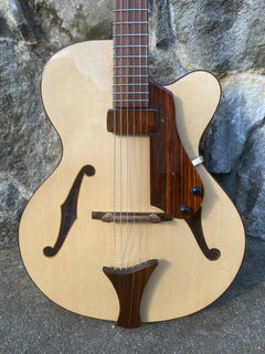 Goodman Guitars X-16 Archtop