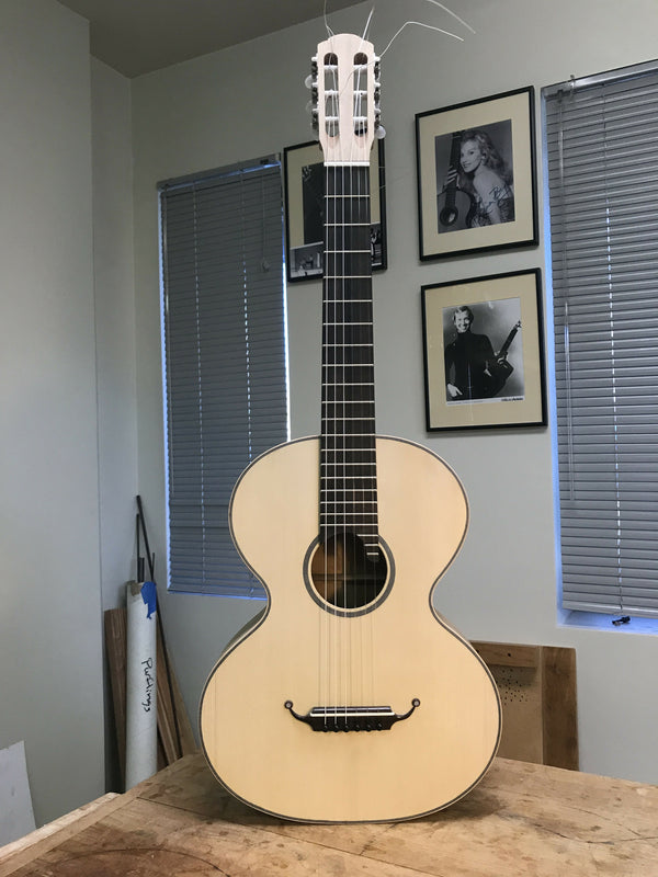 1830’s René Lacôte Romantic Style Guitar